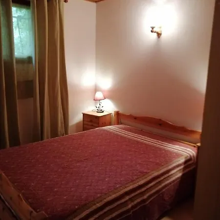 Lei Canissouns Apartman *
