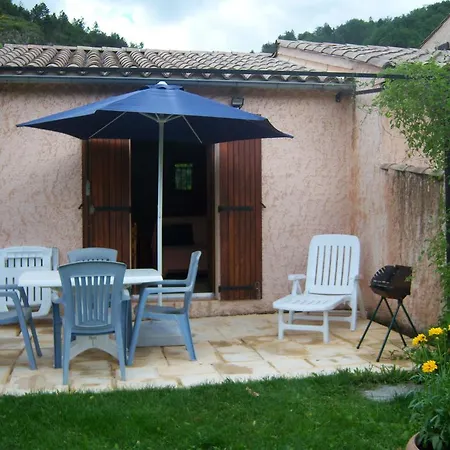 Lei Canissouns Apartman Castellane