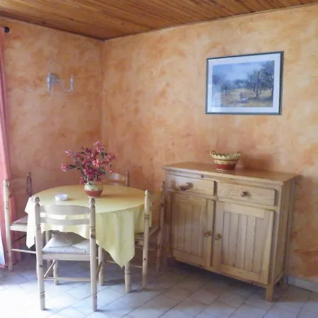 Lei Canissouns Apartman *